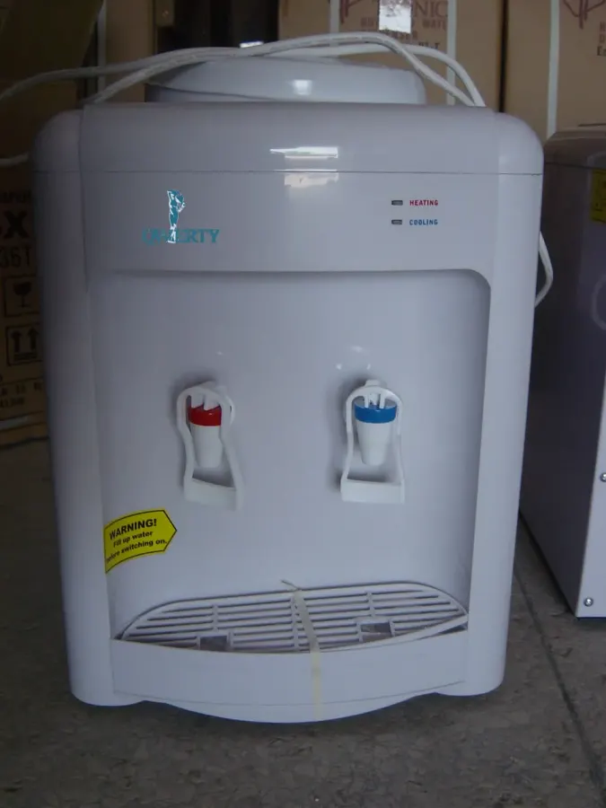 Hot & cold water dispenser, photo 1