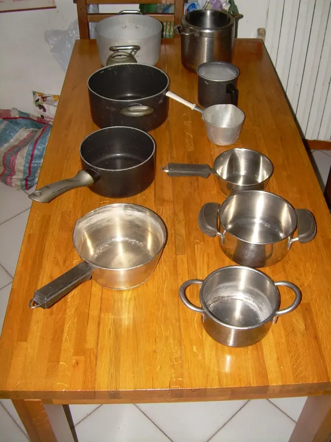 Assorted pots and pans set, photo 1